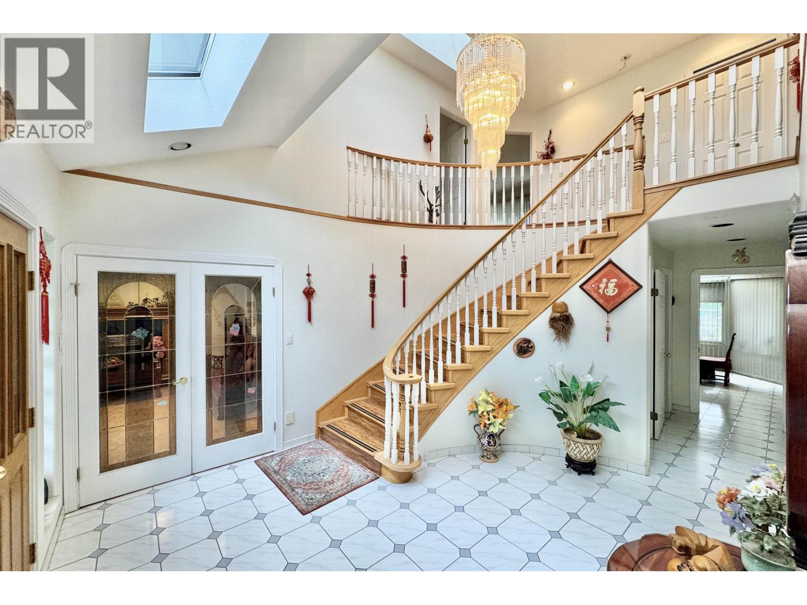 7091 Sussex Avenue, Burnaby, British Columbia  V5J 3V4 - Photo 4 - R3055178