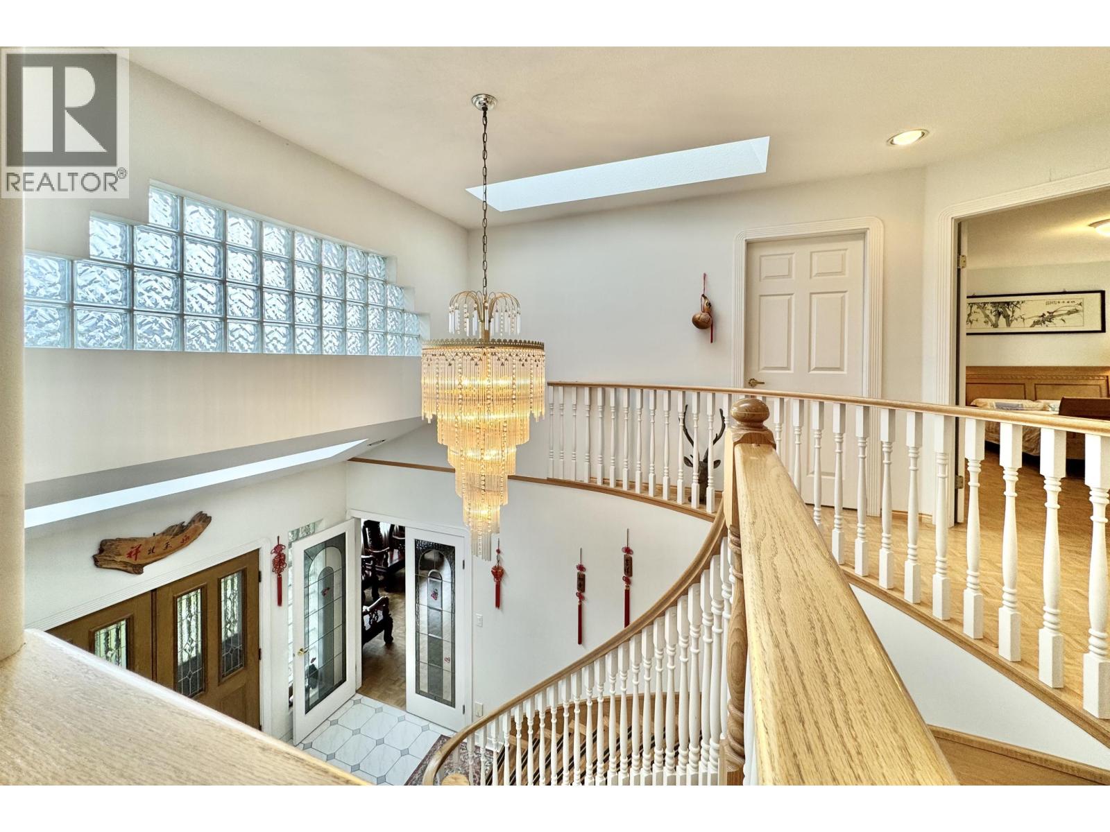 7091 Sussex Avenue, Burnaby, British Columbia  V5J 3V4 - Photo 5 - R3055178