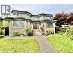<div class="price">$2,590,000</div> 7091 Sussex Avenue, Burnaby<br><div style="margin-bottom:8px;"><small>Sutton Group-West Coast Realty</small></div><div class='bed_bath'>6 Bed | 4 Bath</div>