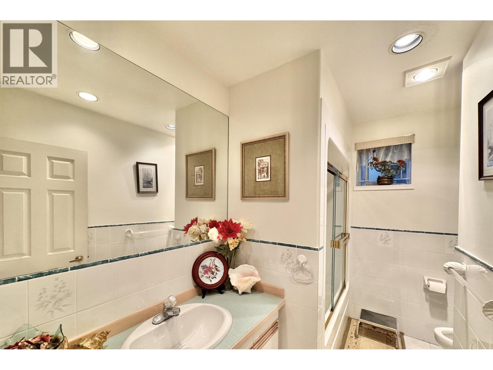 7091 Sussex Avenue, Burnaby, British Columbia  V5J 3V4 - Photo 28 - R3055178