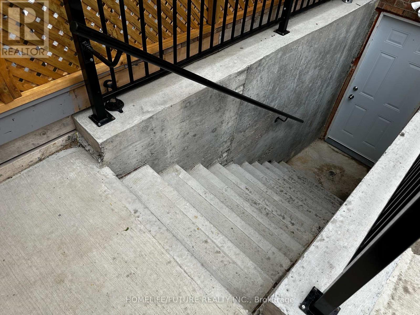 Basment - 426 Wycliffe Avenue, Vaughan, Ontario  L4L 3P4 - Photo 2 - N12569450