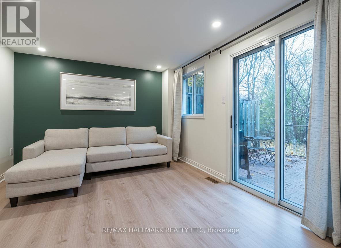 35 - 95 Weldrick Road E, Richmond Hill, Ontario  L4C 0H6 - Photo 23 - N12569464