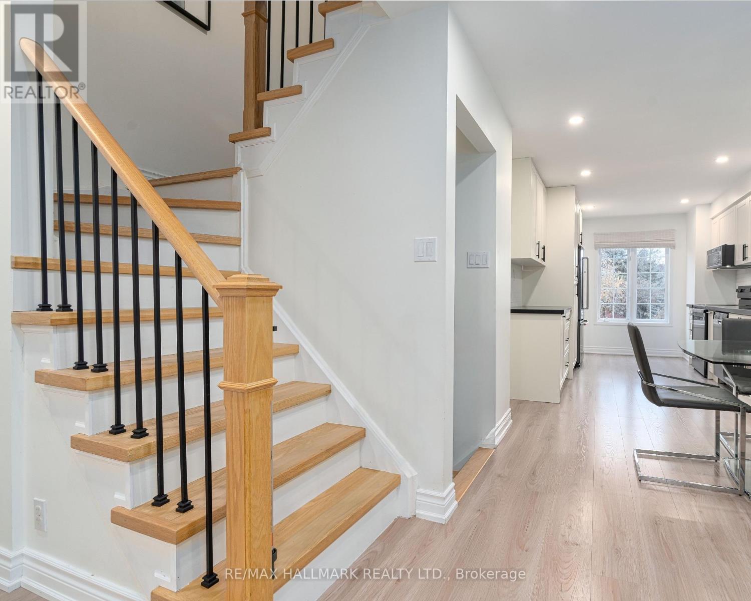 35 - 95 Weldrick Road E, Richmond Hill, Ontario  L4C 0H6 - Photo 7 - N12569464