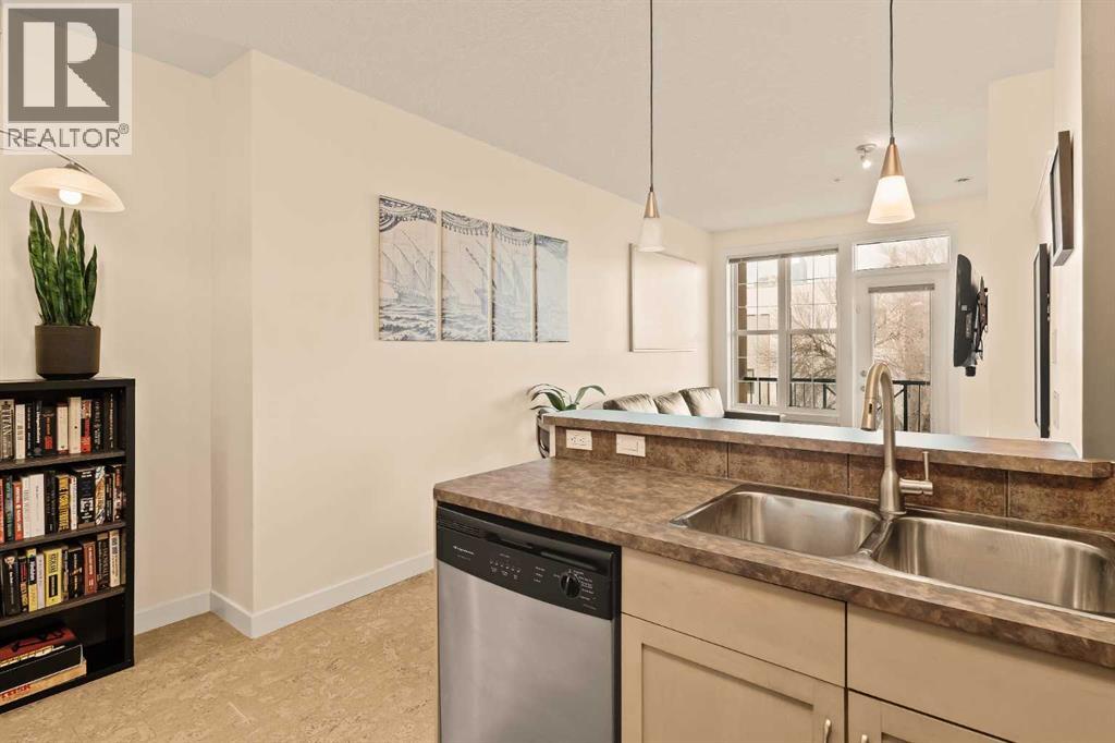 311, 208 Holy Cross Lane Sw, Calgary, Alberta  T2S 3G3 - Photo 4 - A2271790