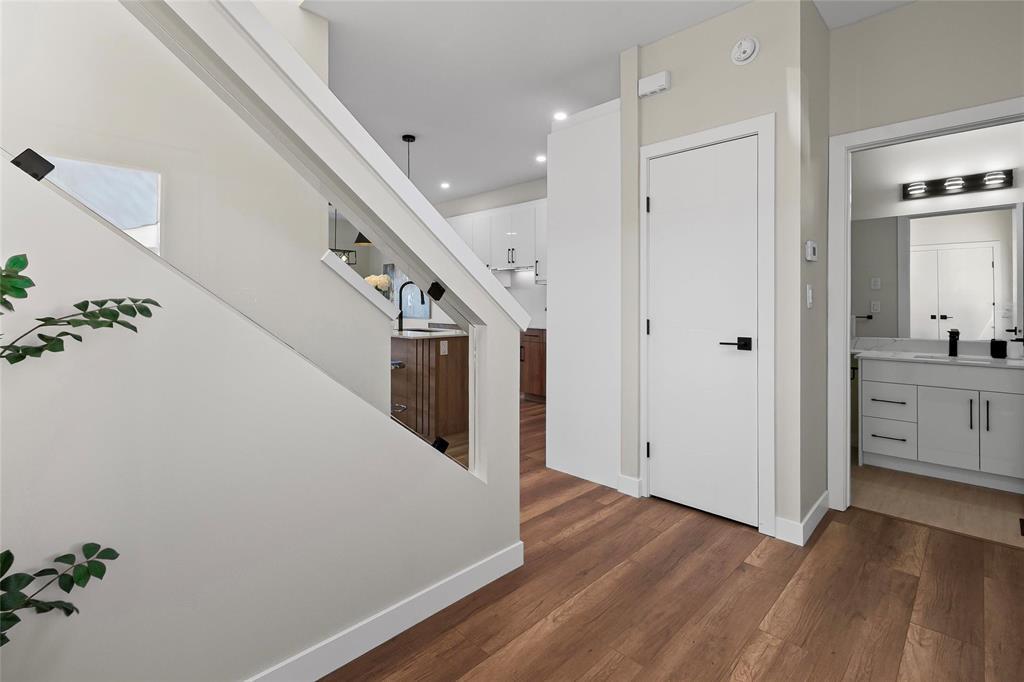 338 Numeracy Lane, Winnipeg, Manitoba  R2P 3A6 - Photo 3 - 202526647