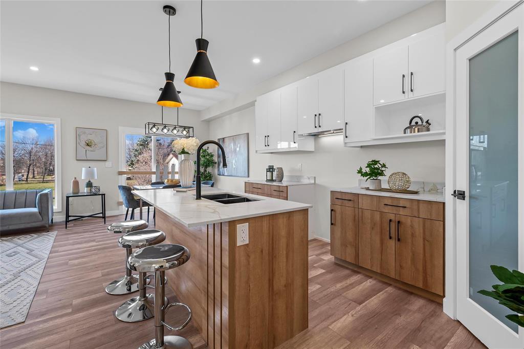 338 Numeracy Lane, Winnipeg, Manitoba  R2P 3A6 - Photo 4 - 202526647