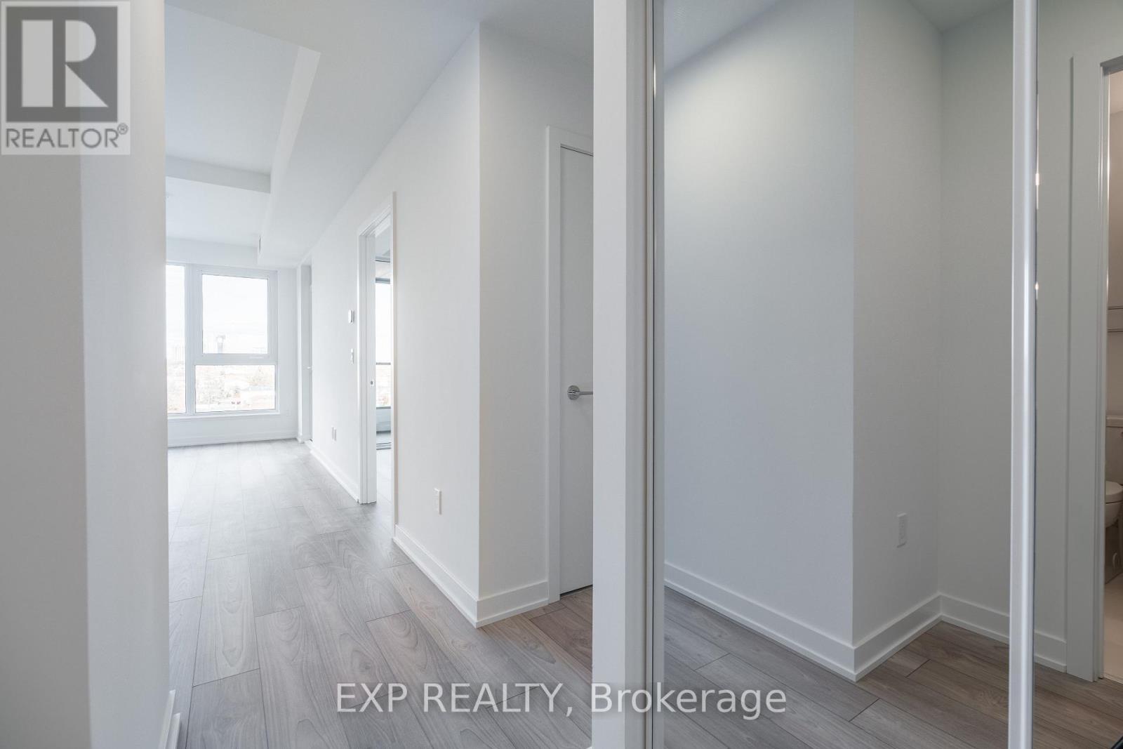 508 - 1007 The Queensway, Toronto, Ontario  M8Z 6C7 - Photo 4 - W12569456