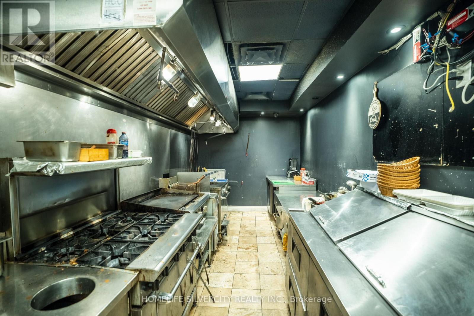 4870 Tomken Road, Mississauga, Ontario  L4W 1J8 - Photo 15 - W12569468