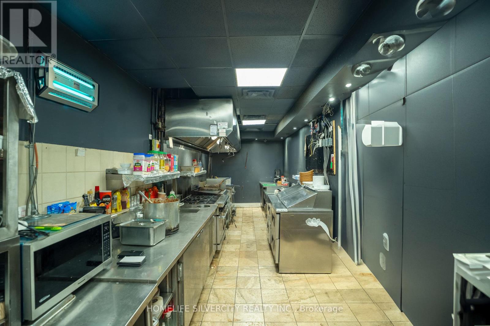 4870 Tomken Road, Mississauga, Ontario  L4W 1J8 - Photo 16 - W12569468