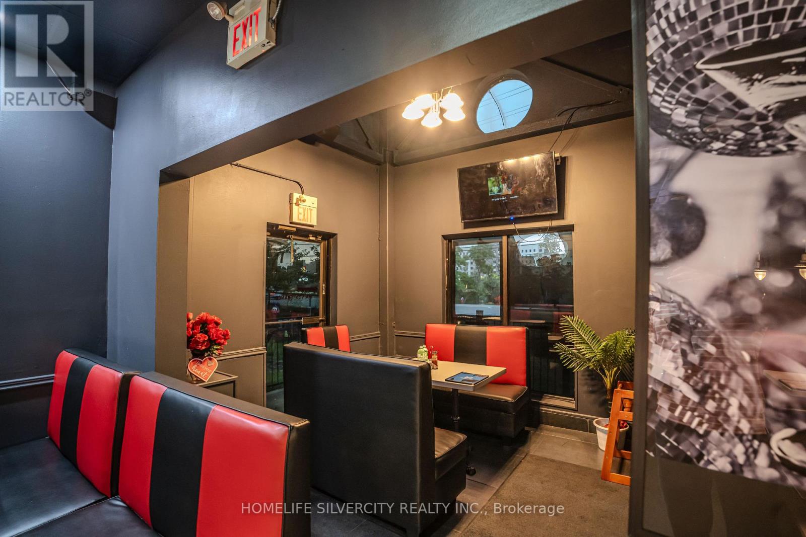 4870 Tomken Road, Mississauga, Ontario  L4W 1J8 - Photo 5 - W12569468