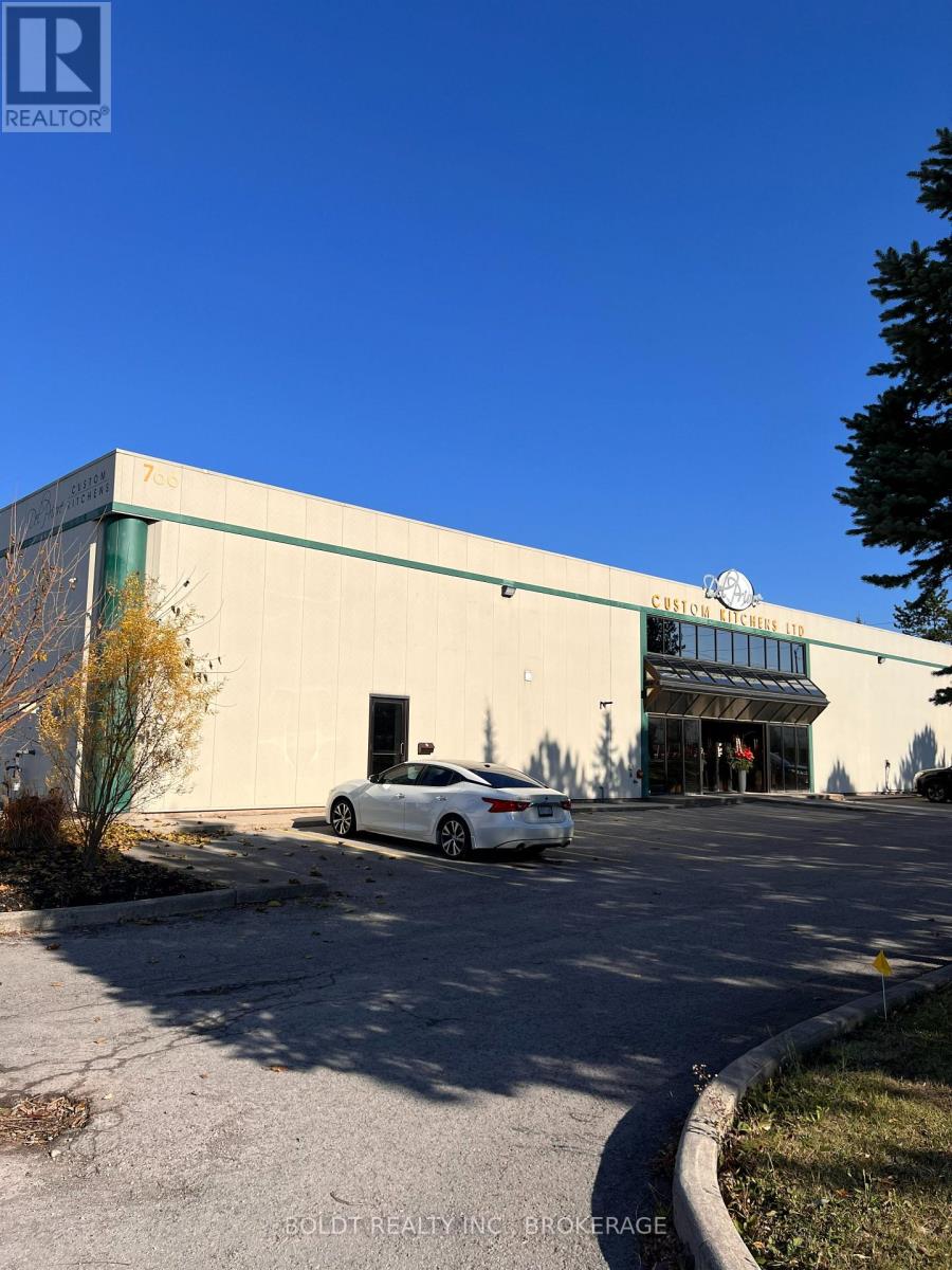 Unit B - 766 York Road, Niagara-On-The-Lake, Ontario  L0S 1J0 - Photo 1 - X12569518