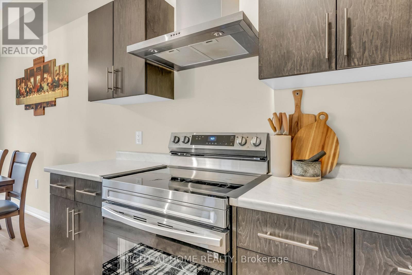 4 West Creek Court, Welland, Ontario  L3C 0K8 - Photo 13 - X12569466