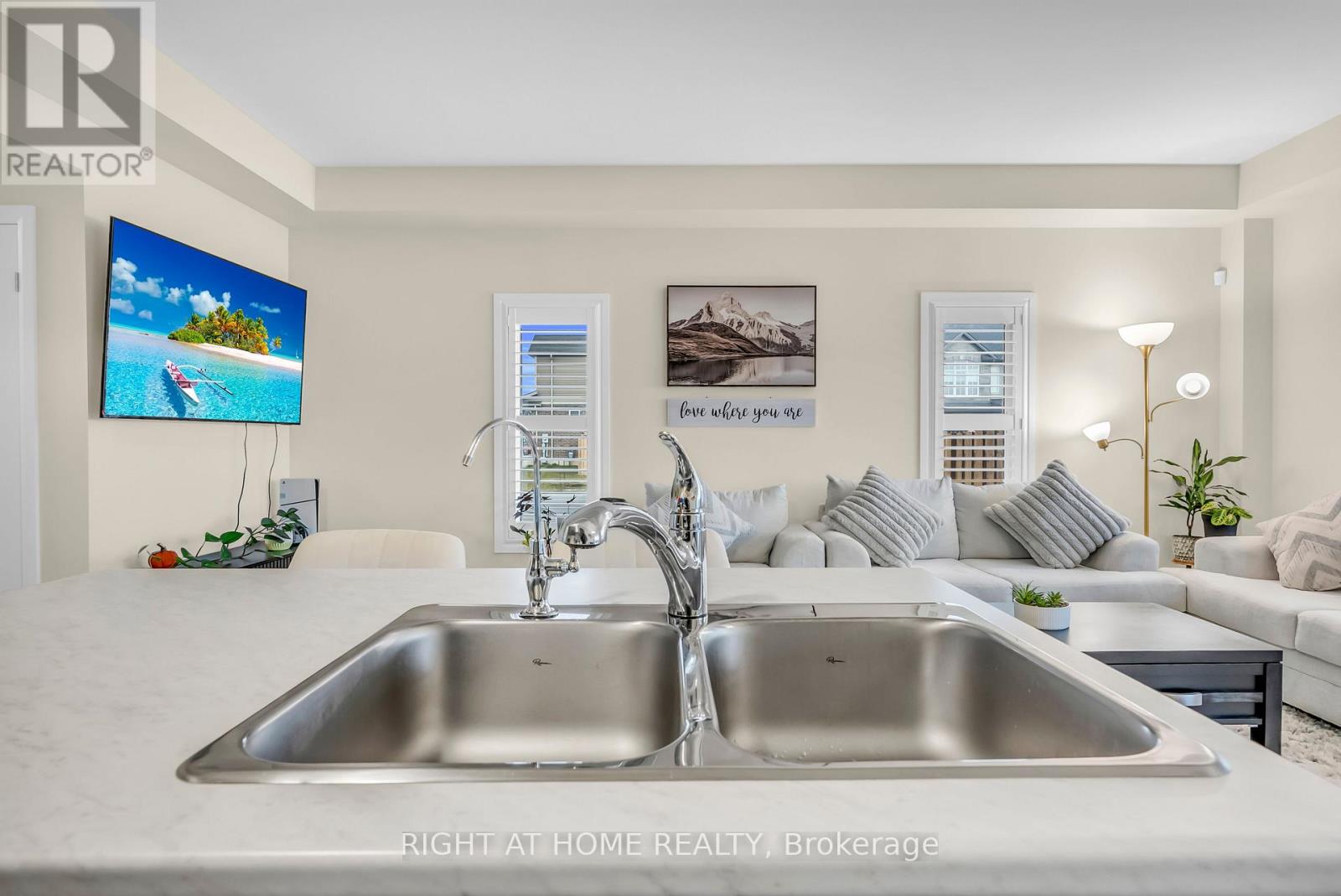 4 West Creek Court, Welland, Ontario  L3C 0K8 - Photo 14 - X12569466