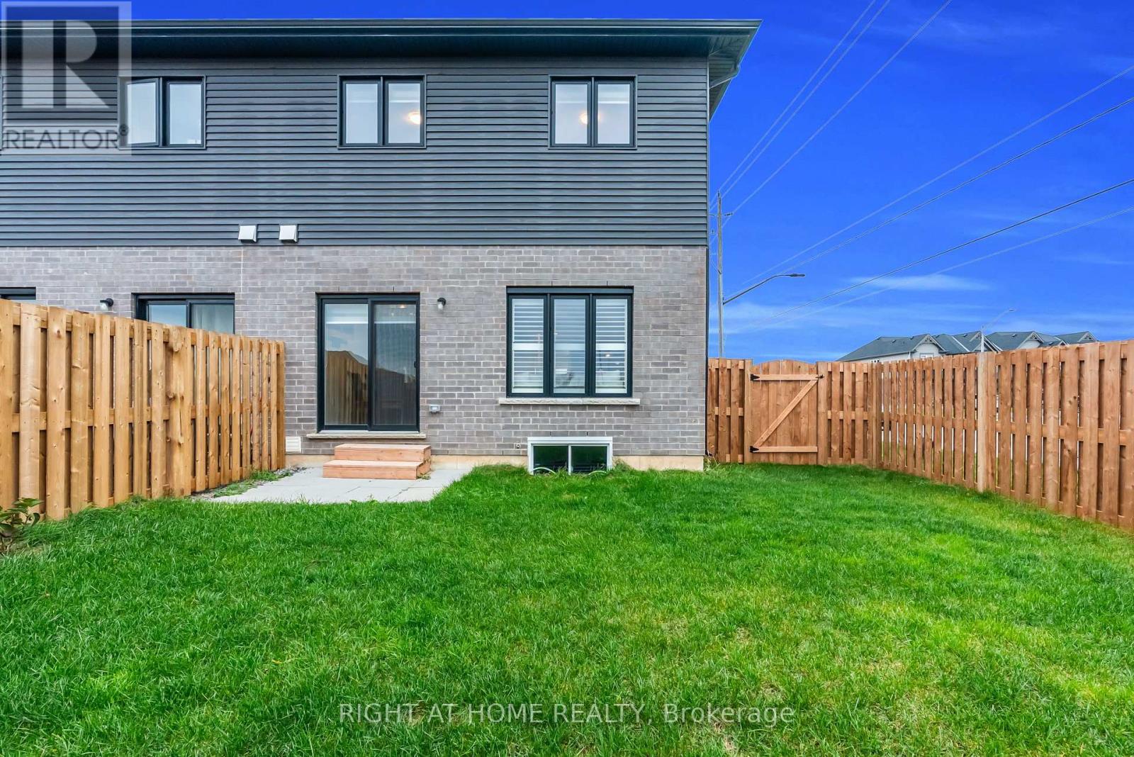 4 West Creek Court, Welland, Ontario  L3C 0K8 - Photo 38 - X12569466