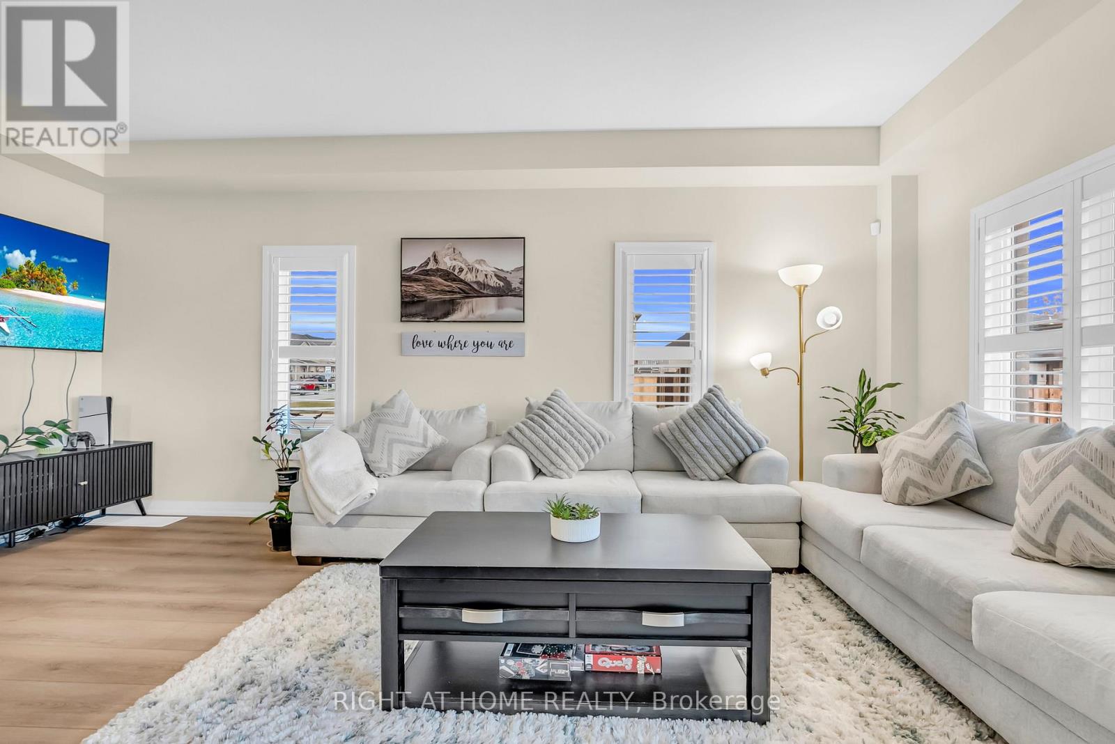 4 West Creek Court, Welland, Ontario  L3C 0K8 - Photo 8 - X12569466