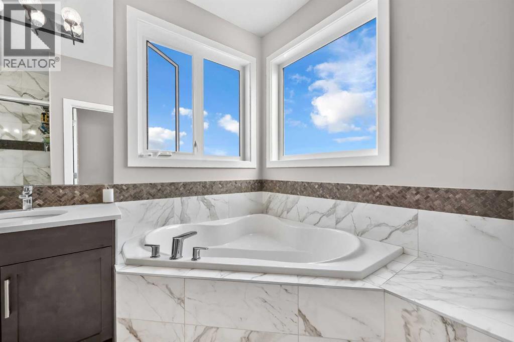 45 Red Sky Green Ne, Calgary, Alberta  T3N 0V5 - Photo 29 - A2252767