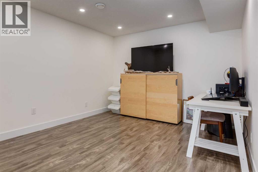 114 Sherwood Mount Nw, Calgary, Alberta  T3R 0G5 - Photo 31 - A2272235