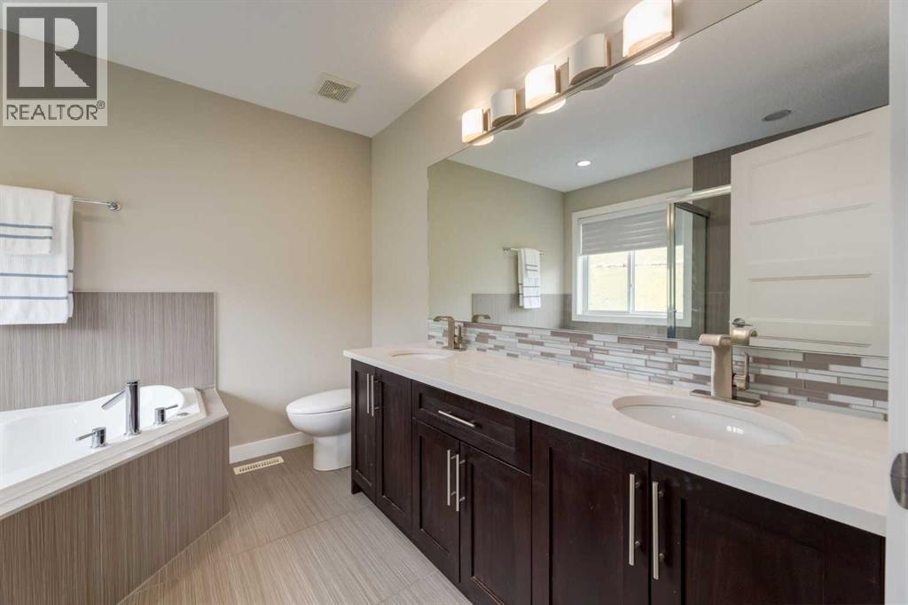 114 Sherwood Mount Nw, Calgary, Alberta  T3R 0G5 - Photo 21 - A2272235