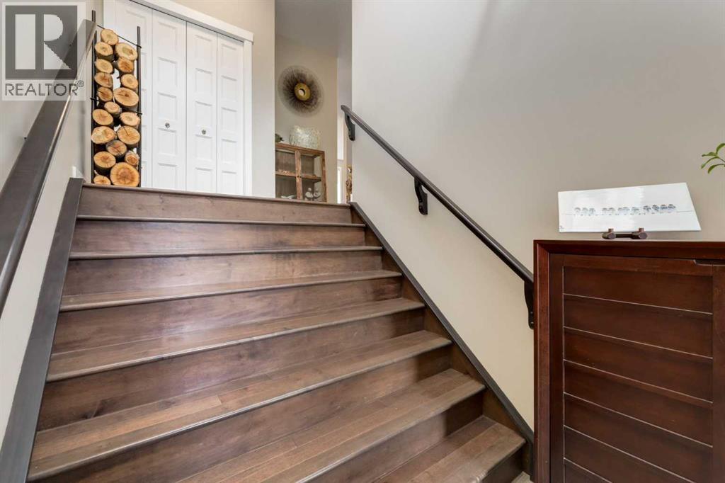 114 Sherwood Mount Nw, Calgary, Alberta  T3R 0G5 - Photo 3 - A2272235