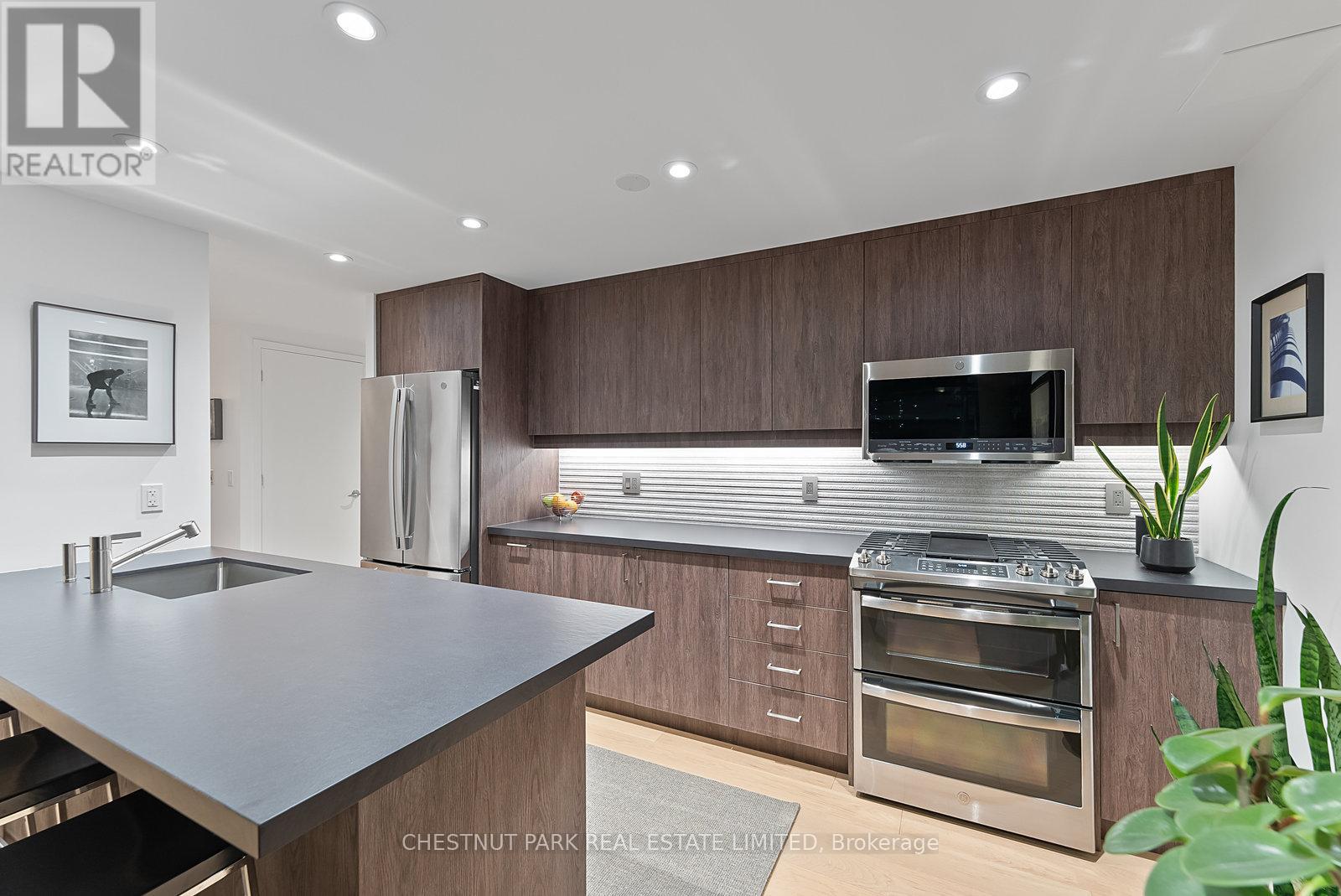 2502 - 281 Mutual Street, Toronto, Ontario  M4Y 3C4 - Photo 13 - C12569496