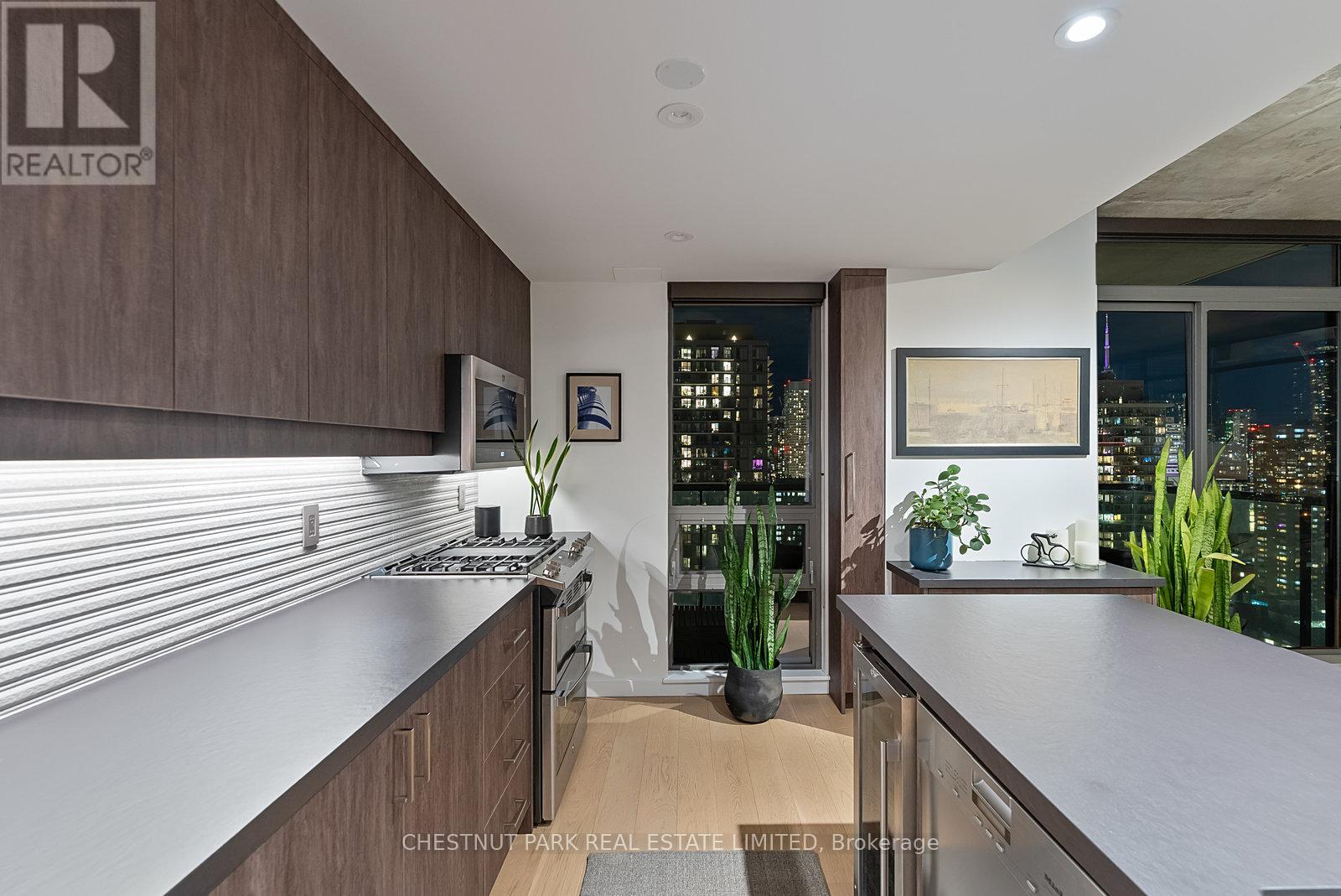 2502 - 281 Mutual Street, Toronto, Ontario  M4Y 3C4 - Photo 16 - C12569496