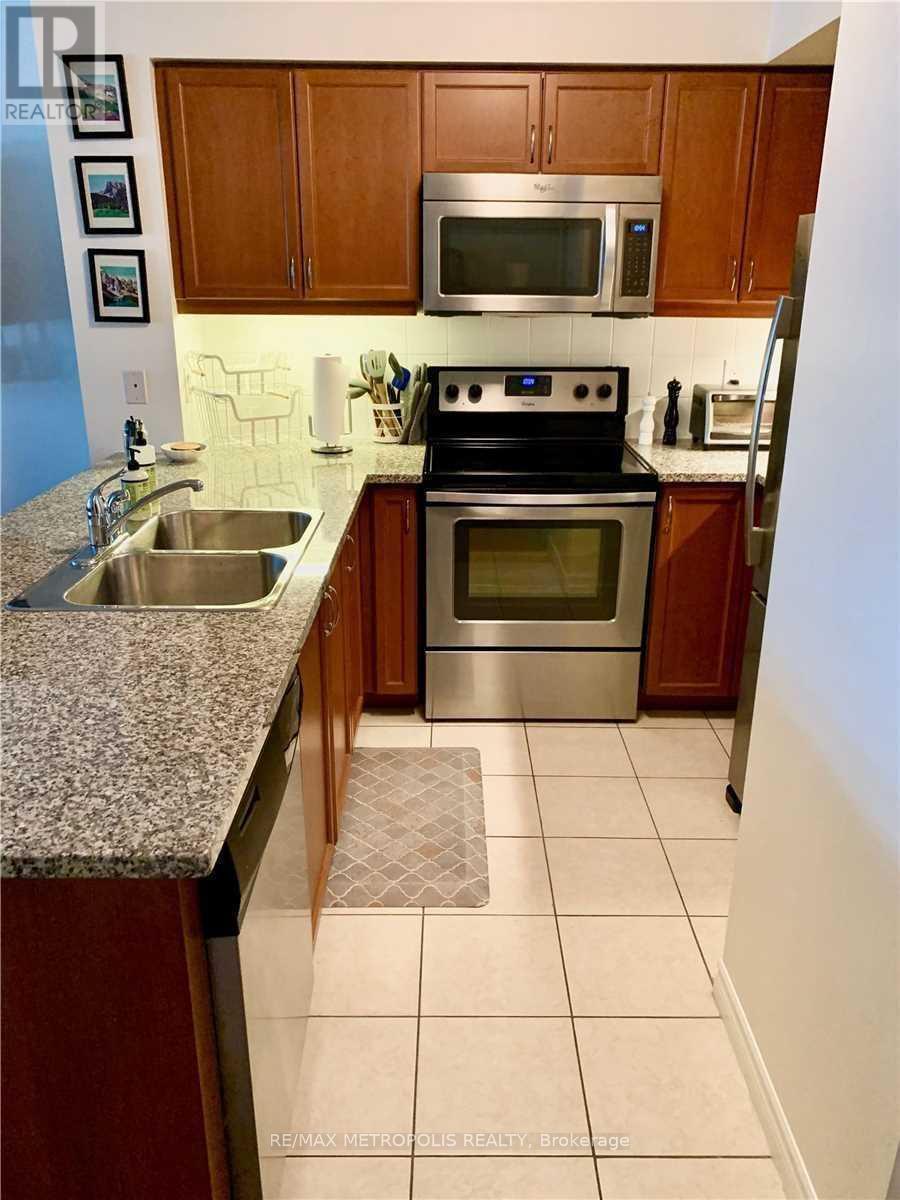 2808 - 19 Grand Trunk Crescent, Toronto, Ontario  M5J 3A3 - Photo 6 - C12569522