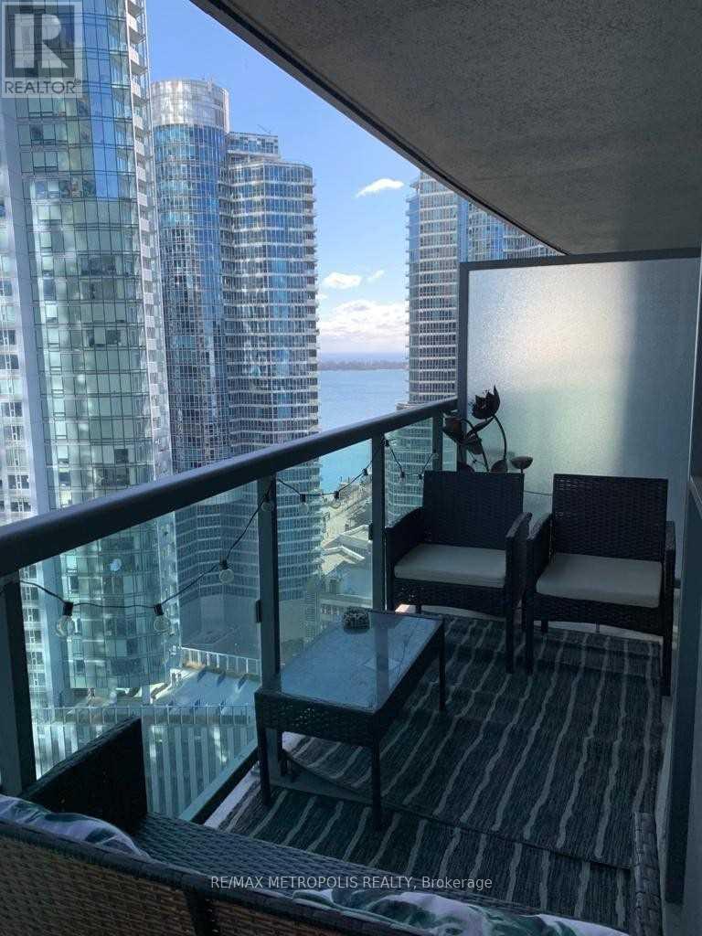 2808 - 19 Grand Trunk Crescent, Toronto, Ontario  M5J 3A3 - Photo 9 - C12569522