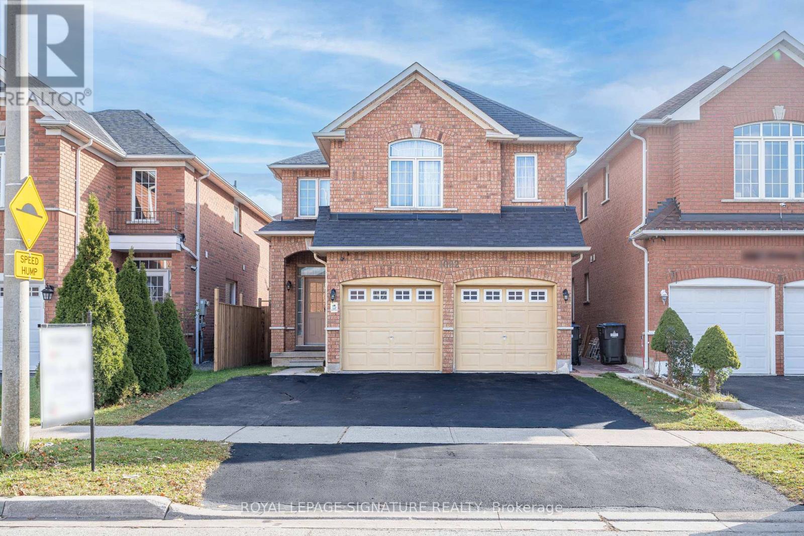 1082 GALESWAY BOULEVARD, Mississauga, Ontario
