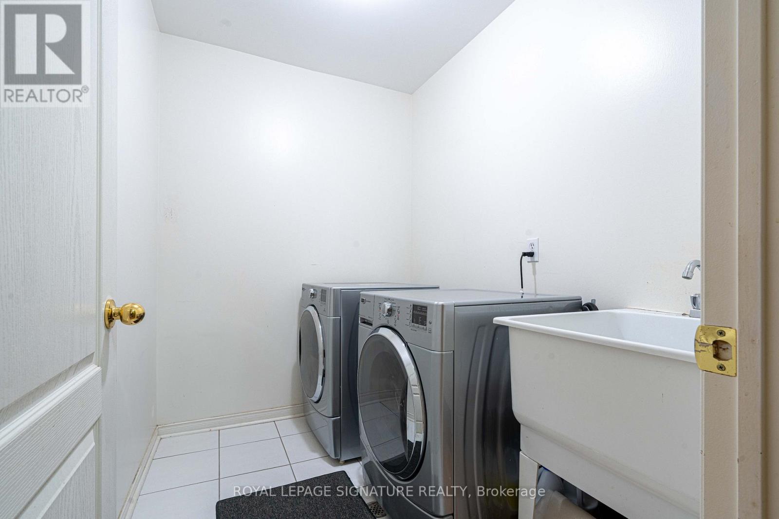 1082 Galesway Boulevard, Mississauga, Ontario  L5V 2T6 - Photo 23 - W12558794