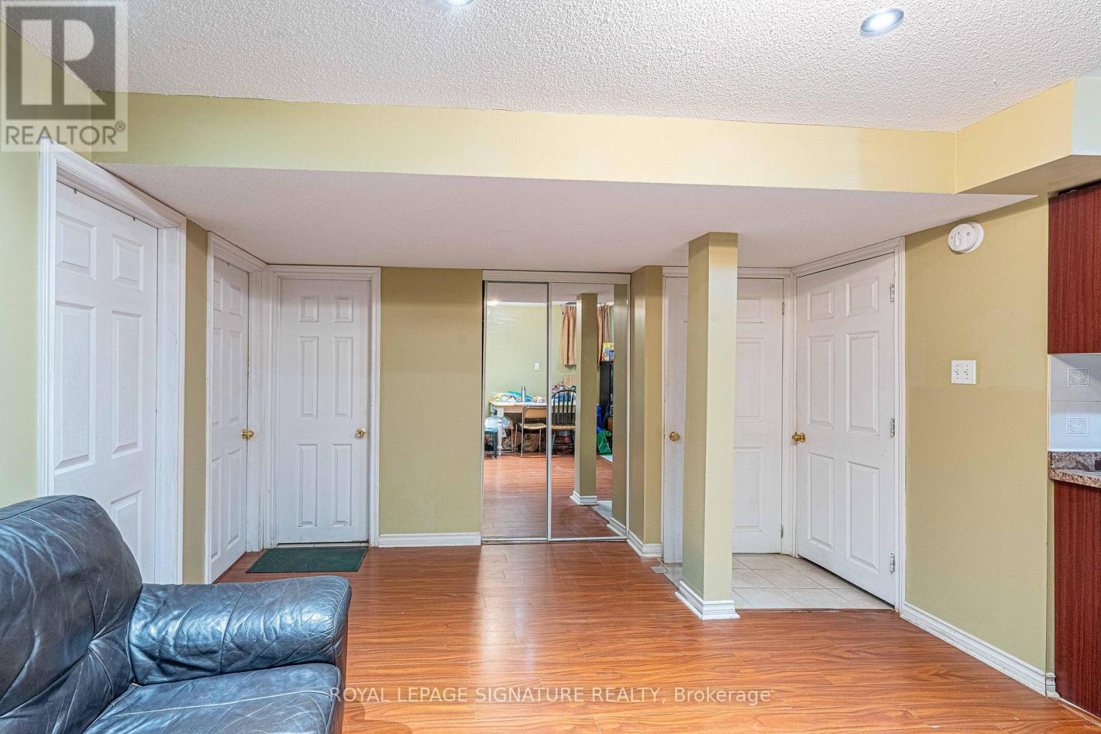 1082 Galesway Boulevard, Mississauga, Ontario  L5V 2T6 - Photo 27 - W12558794