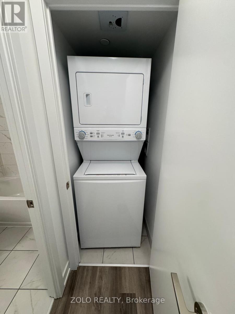 1435 Celebration Drive, Pickering, Ontario  L1W 0C4 - Photo 15 - E12569494