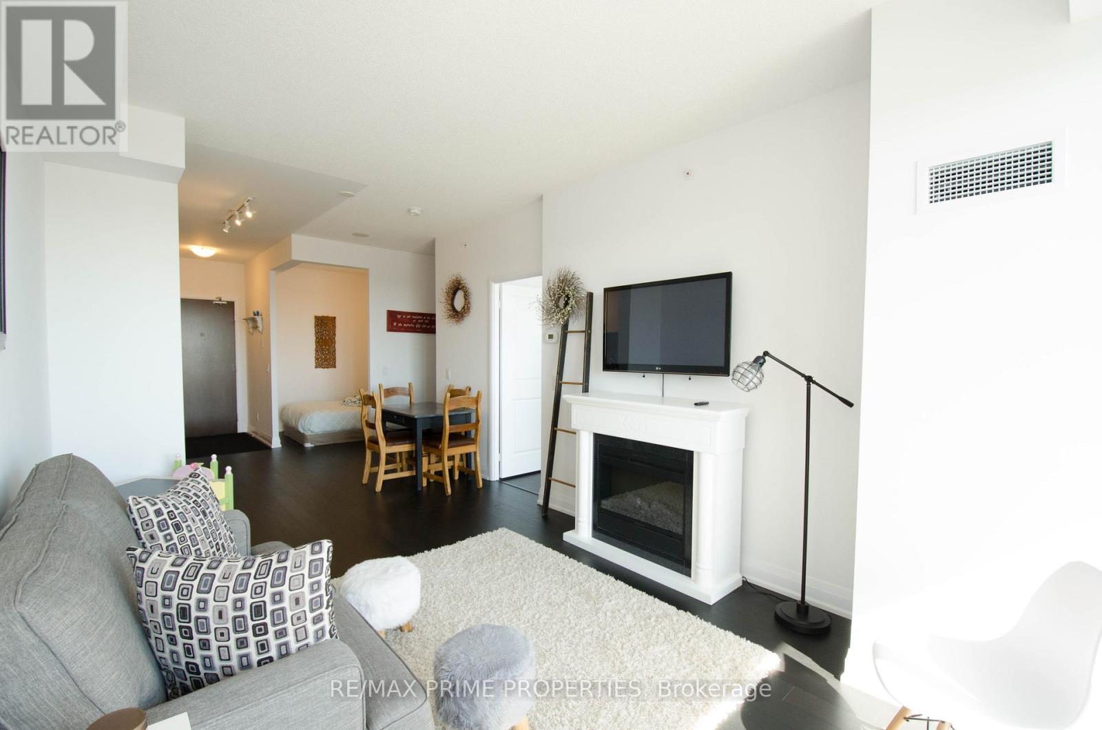 708 - 9582 Markham Road, Markham, Ontario  L6E 0T4 - Photo 2 - N12569502