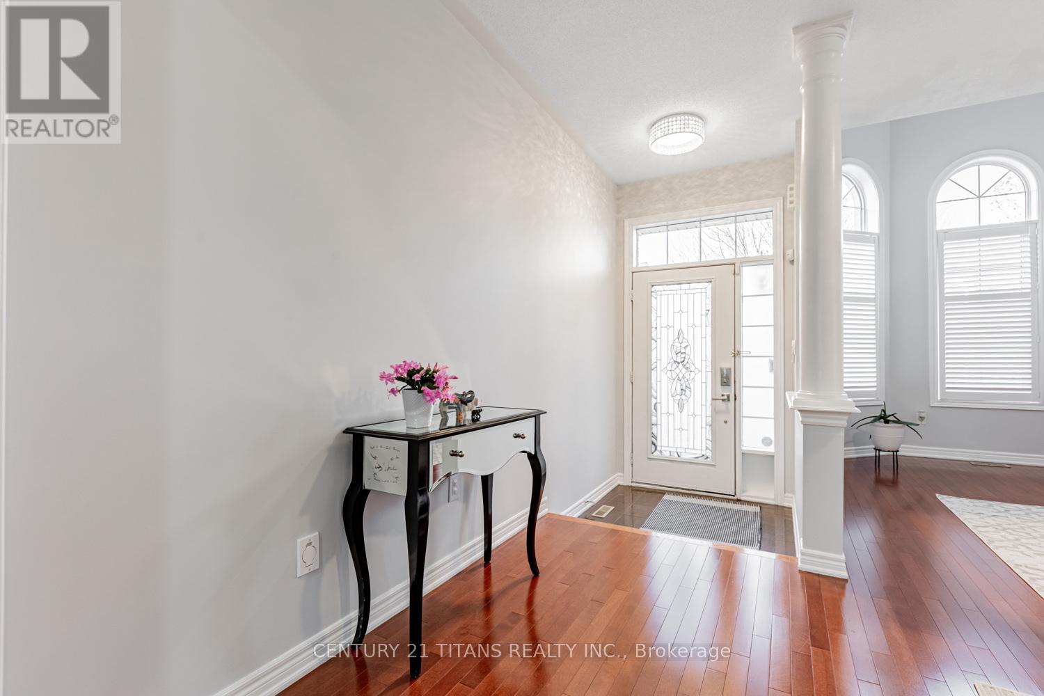 3 Condarcuri Crescent, Markham, Ontario  L6B 0G8 - Photo 7 - N12569510