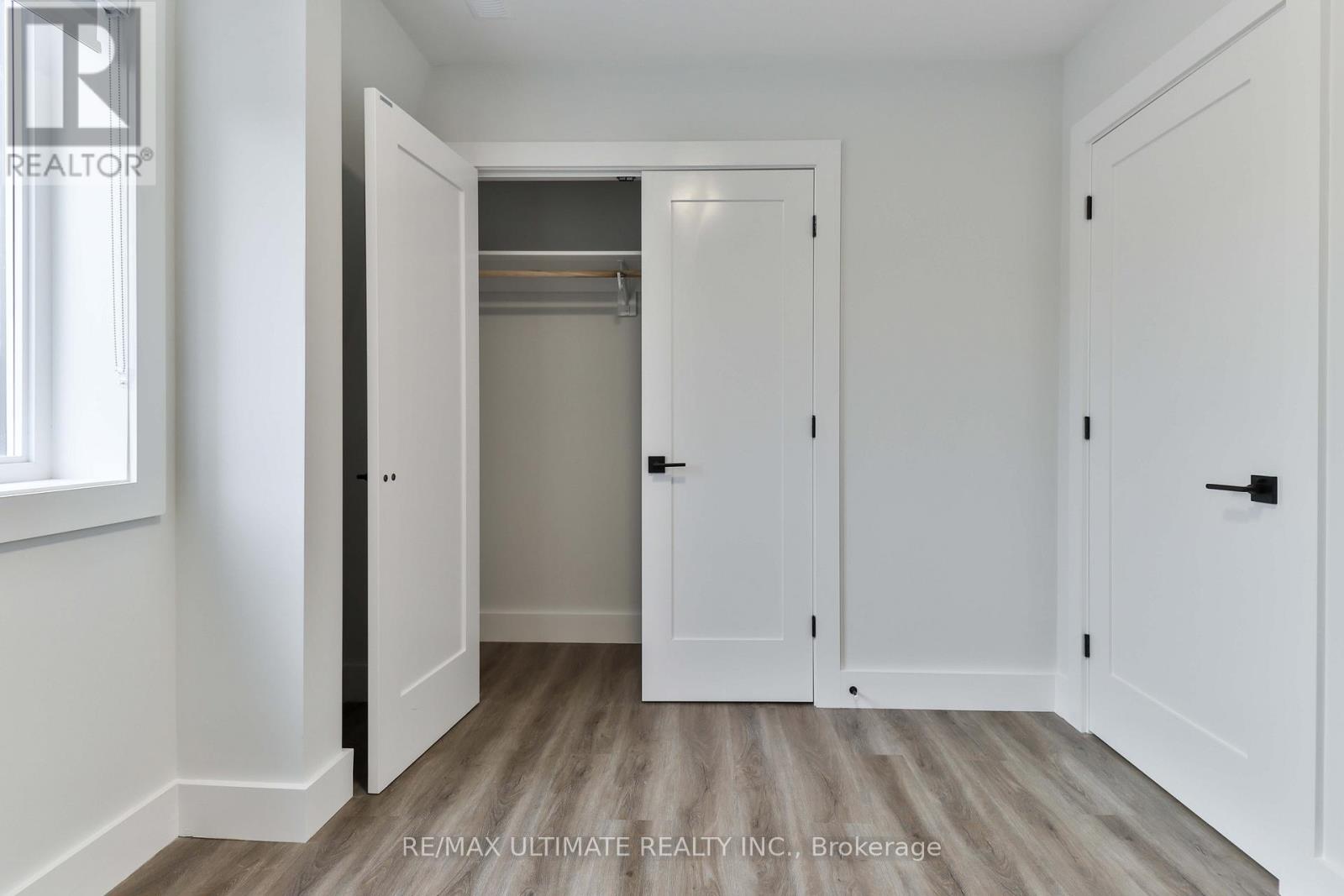 3rd Floor - 6 Chudleigh Road, Toronto, Ontario M6E 1Y8 - Photo 22 - W12569474