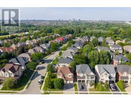 9 BLACK BEAR TRAIL, Brampton, Ontario