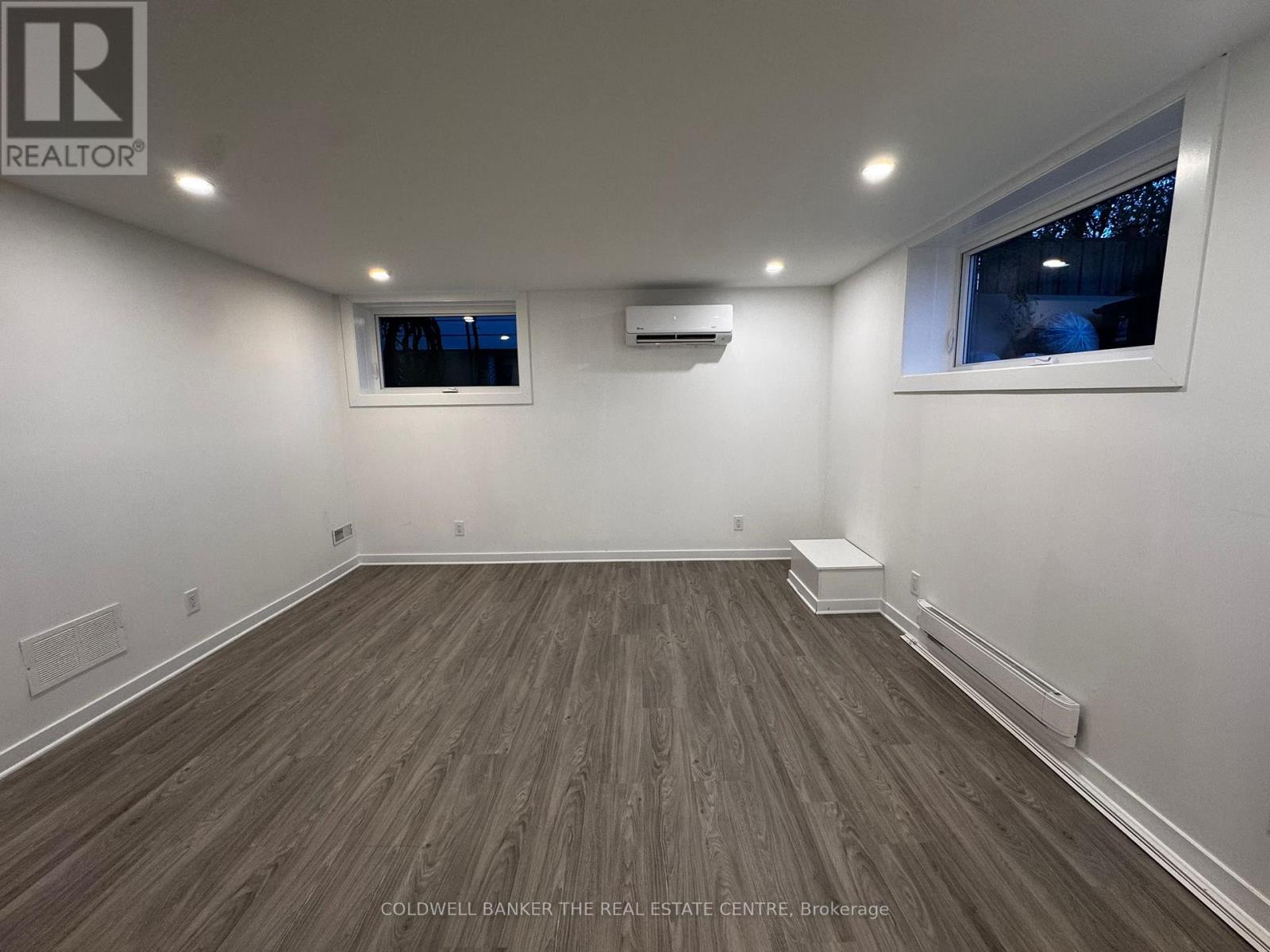 Unit 2 - Front Lower - 17 Cornwallis Drive, Toronto, Ontario  M1P 1H1 - Photo 6 - E12562192