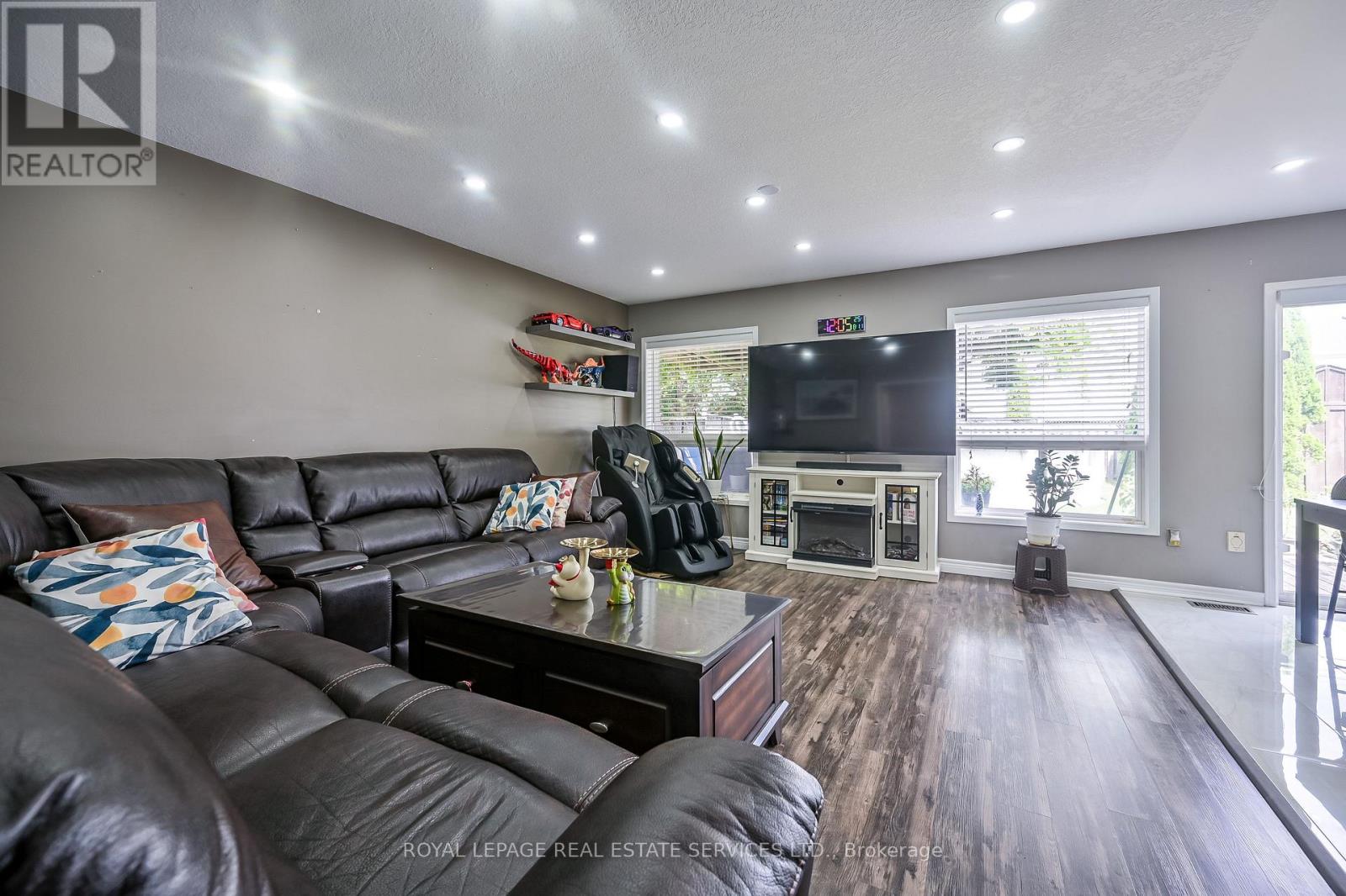 118 Blackburn Drive, Brantford, Ontario  N3T 6S2 - Photo 6 - X12569486