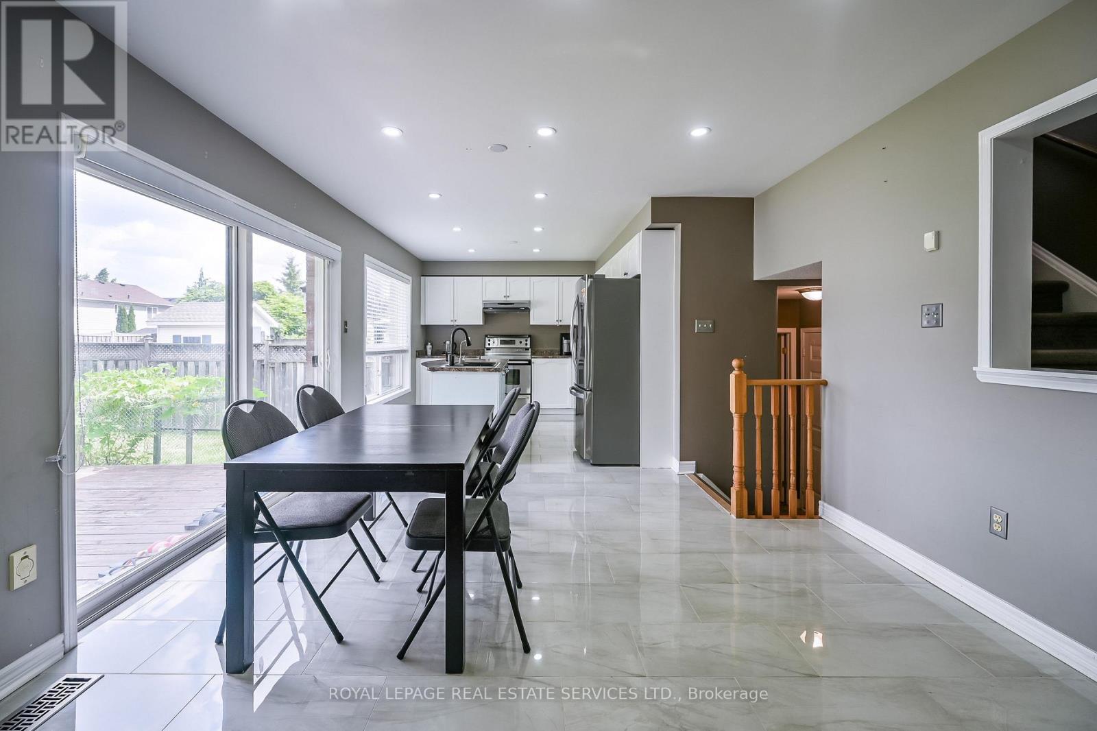 118 Blackburn Drive, Brantford, Ontario  N3T 6S2 - Photo 9 - X12569486