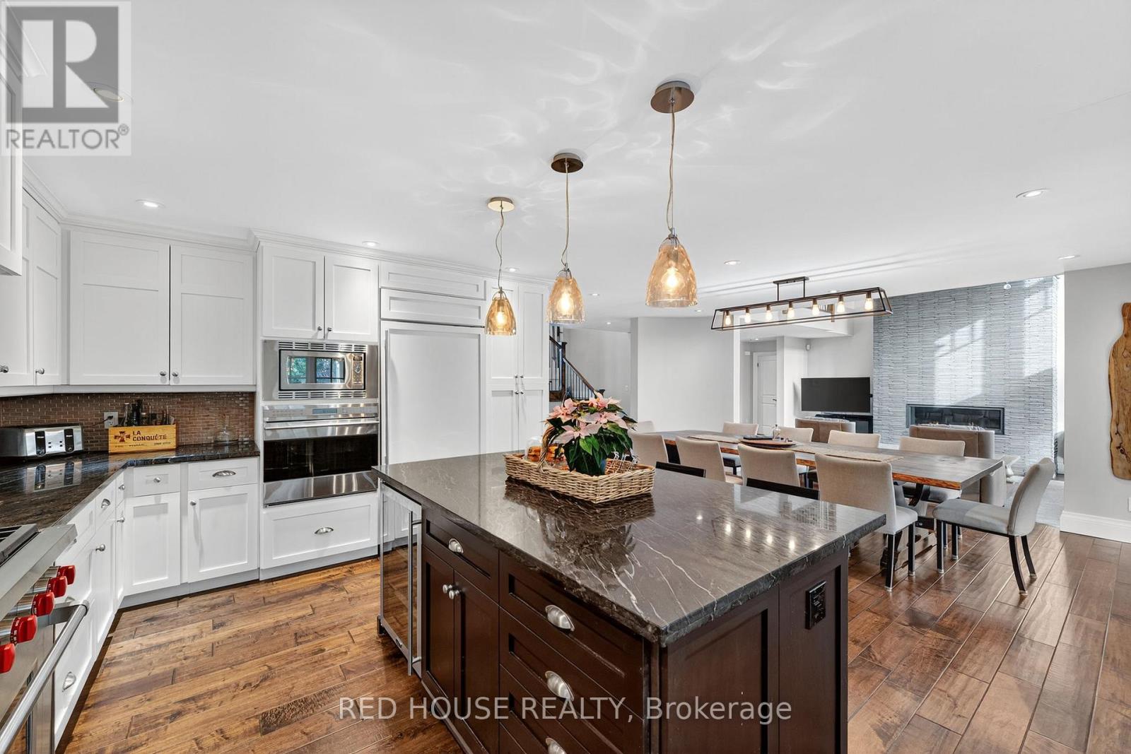 162 Delphi Lane N, Blue Mountains, Ontario  N0H 1J0 - Photo 13 - X12569492