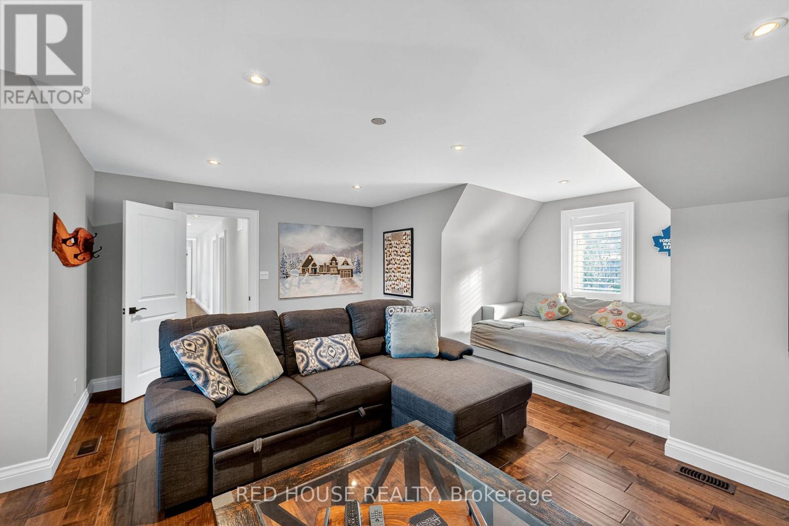 162 Delphi Lane N, Blue Mountains, Ontario  N0H 1J0 - Photo 26 - X12569492