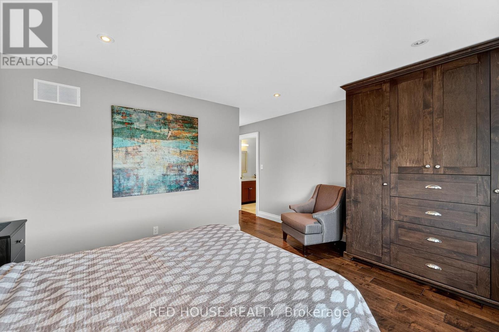 162 Delphi Lane N, Blue Mountains, Ontario  N0H 1J0 - Photo 30 - X12569492