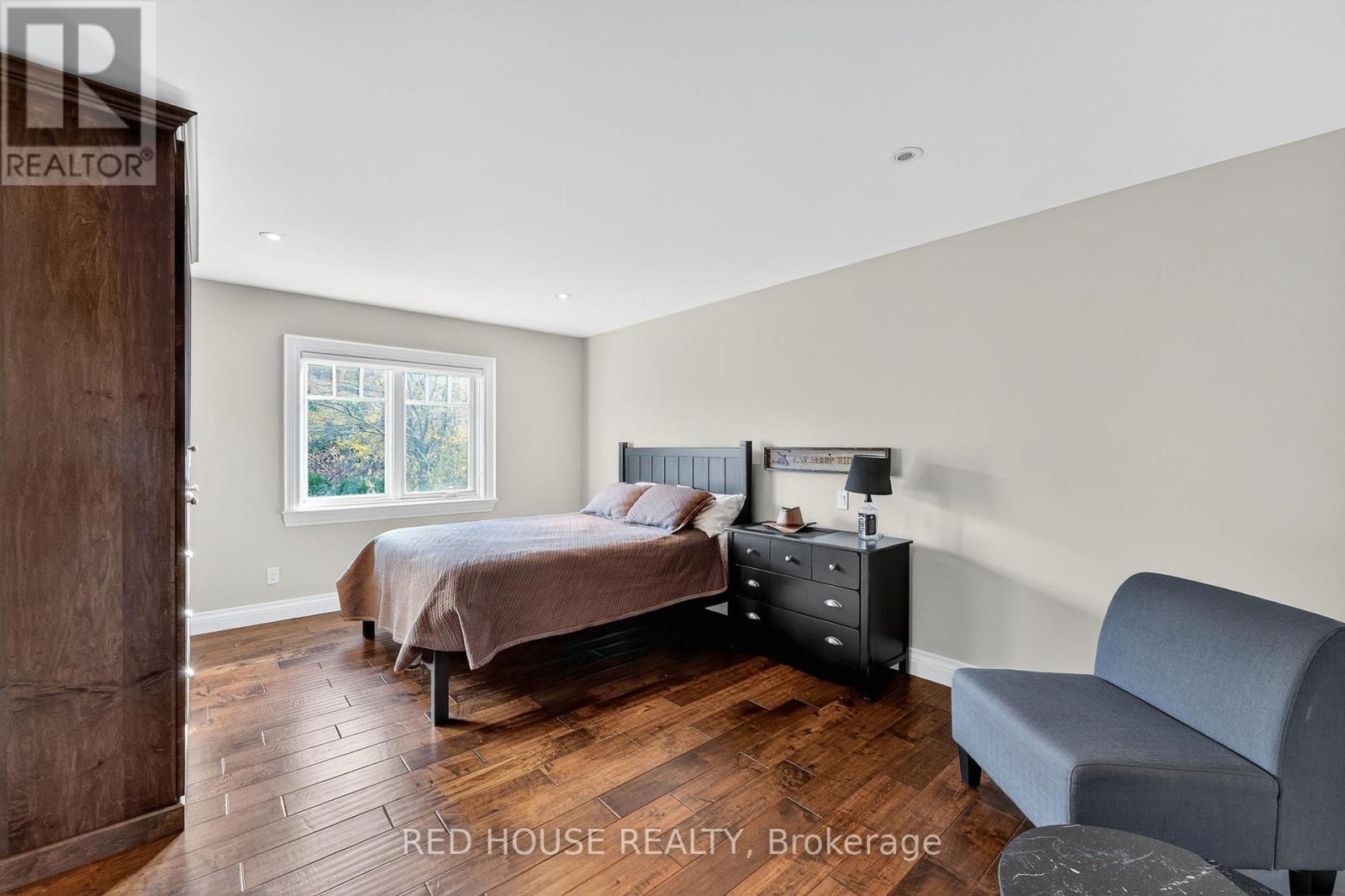 162 Delphi Lane N, Blue Mountains, Ontario  N0H 1J0 - Photo 33 - X12569492