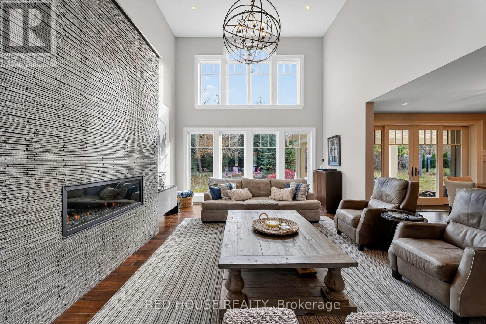 162 Delphi Lane N, Blue Mountains, Ontario  N0H 1J0 - Photo 4 - X12569492