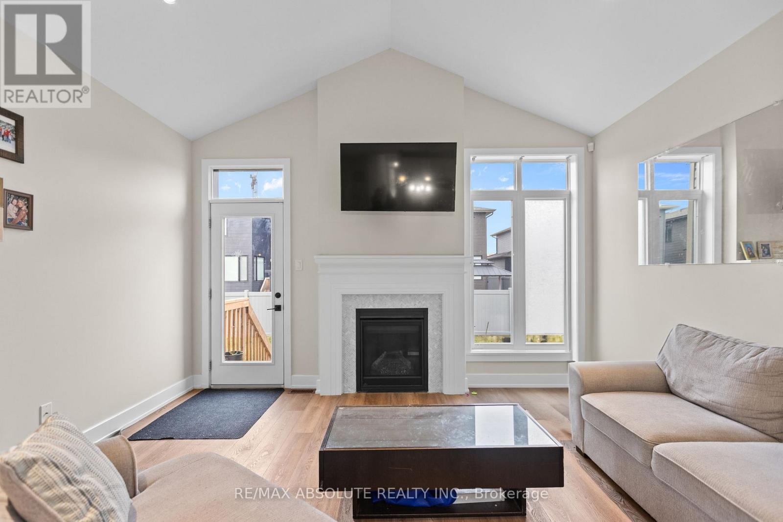 106 Mcphail Road, Carleton Place, Ontario  K7C 0P7 - Photo 8 - X12569556