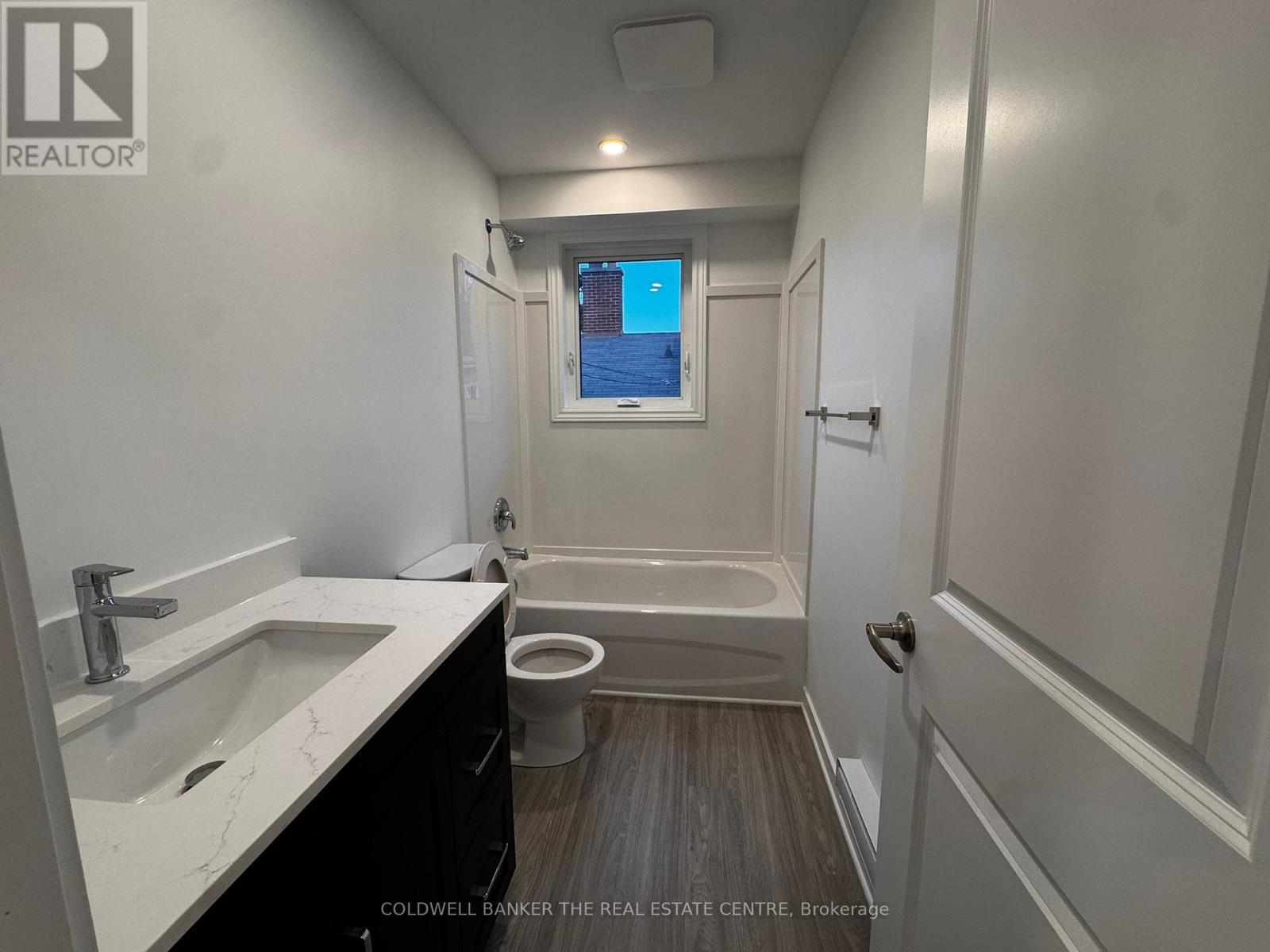 Unit 1 - Front Upper - 17 Cornwallis Drive, Toronto, Ontario  M1P 1H1 - Photo 5 - E12562156