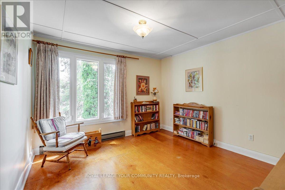 258 Lakeview Boulevard, Georgina, Ontario  L4P 2Y3 - Photo 14 - N12383265