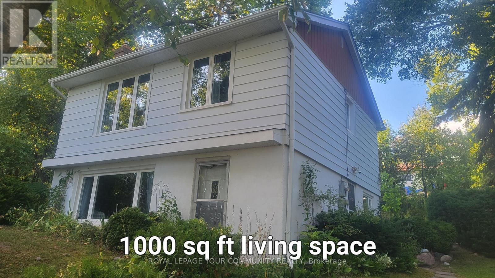 258 Lakeview Boulevard, Georgina, Ontario  L4P 2Y3 - Photo 2 - N12383265