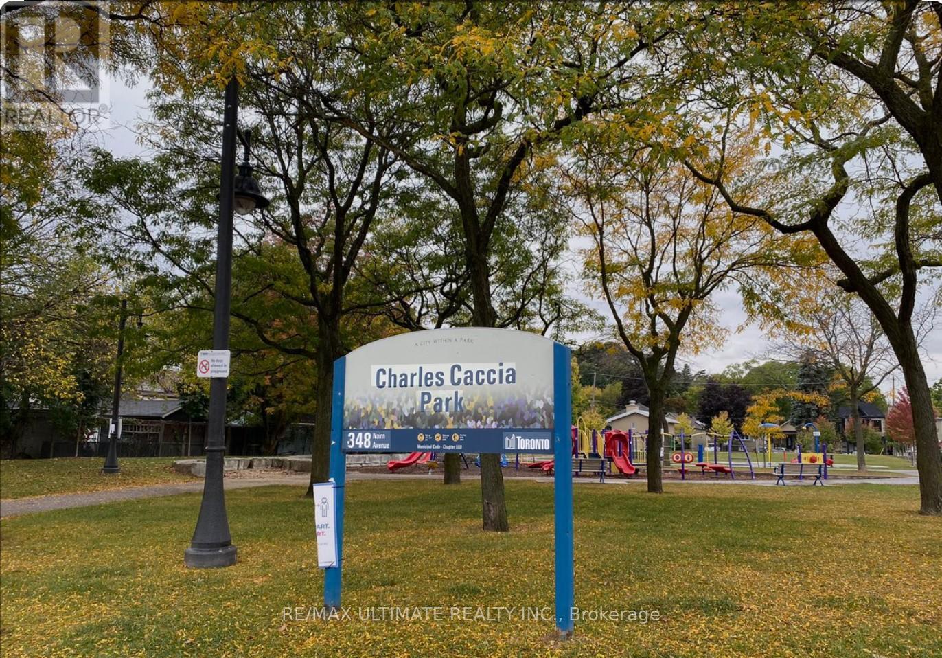 3rd Floor - 6 Chudleigh Road, Toronto, Ontario M6E 1Y8 - Photo 30 - W12569474