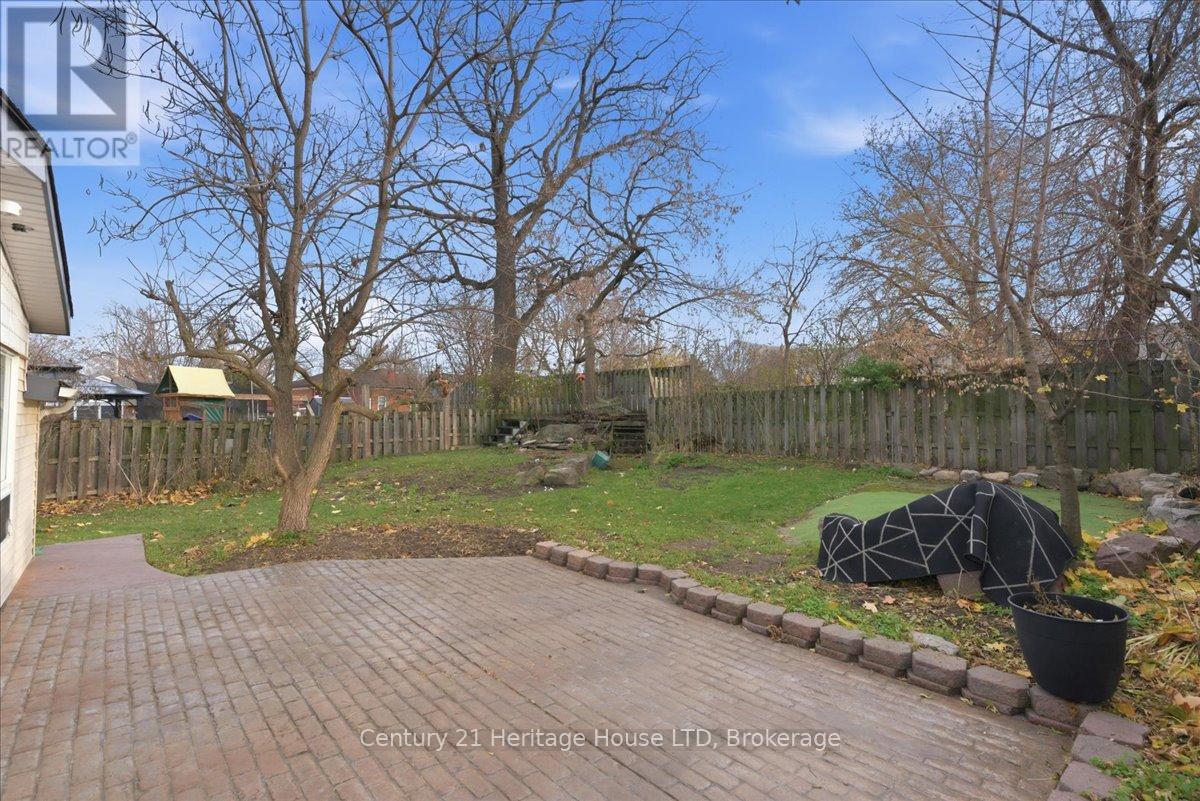 4 Cross Street, St. Catharines, Ontario L2R 2W5 - Photo 24 - X12569548