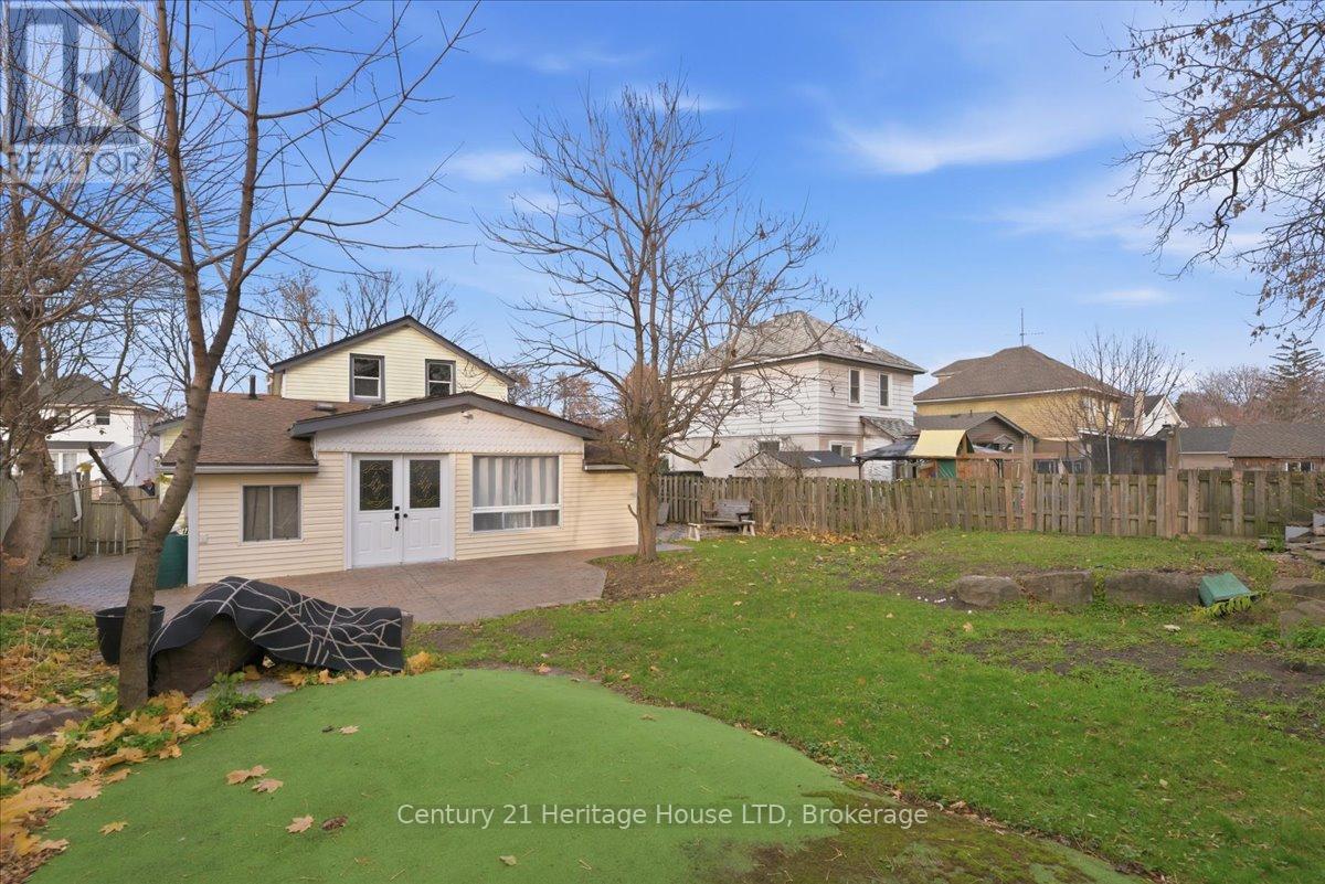 4 Cross Street, St. Catharines, Ontario L2R 2W5 - Photo 25 - X12569548